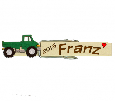 Glupperl mit einem grünen Unimog