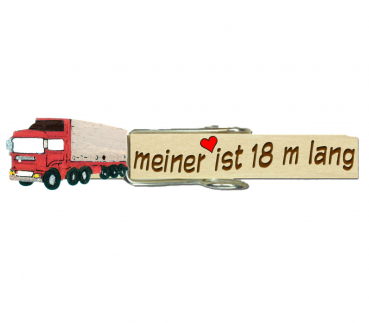 Glupperl mit einem roten Sattelschlepper