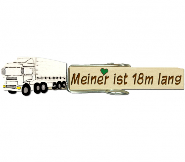 Glupperl mit einem weißen Sattelschlepper