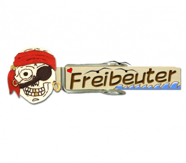 Glupperl mit einem Totenkopf und einer roten Piratenkopftuch und einer roten Binde