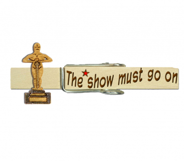 Glupperl mit einem goldfarbenen Oscar