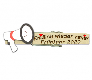 Glupperl mit einem weißen Megaphon