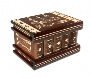 Bücher-Trick-Box rotbraun mit Ornamenten Gr. 2