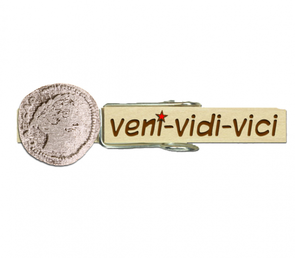 Glupperl mit einer gemalten römischen Silbermünze