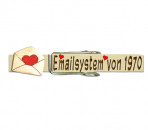 Glupperl mit Beschriftung und einem handbemalten Briefherz